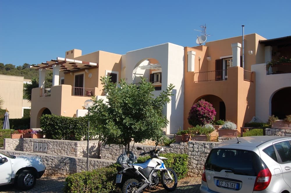 Residence Torre Del Mito
