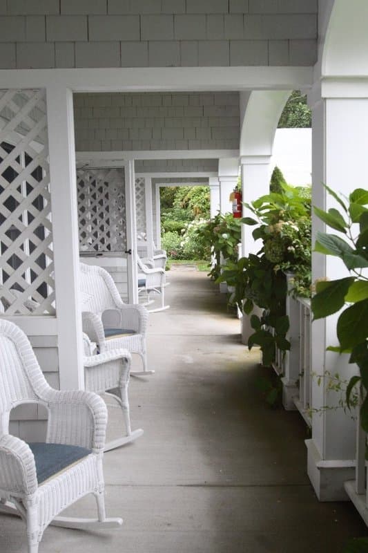 The Commodore Inn By The Beach