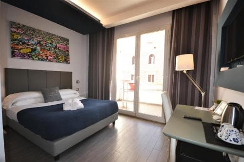 B&B Home 77