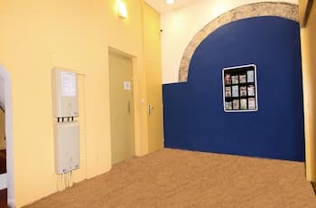 Picasso Apartments