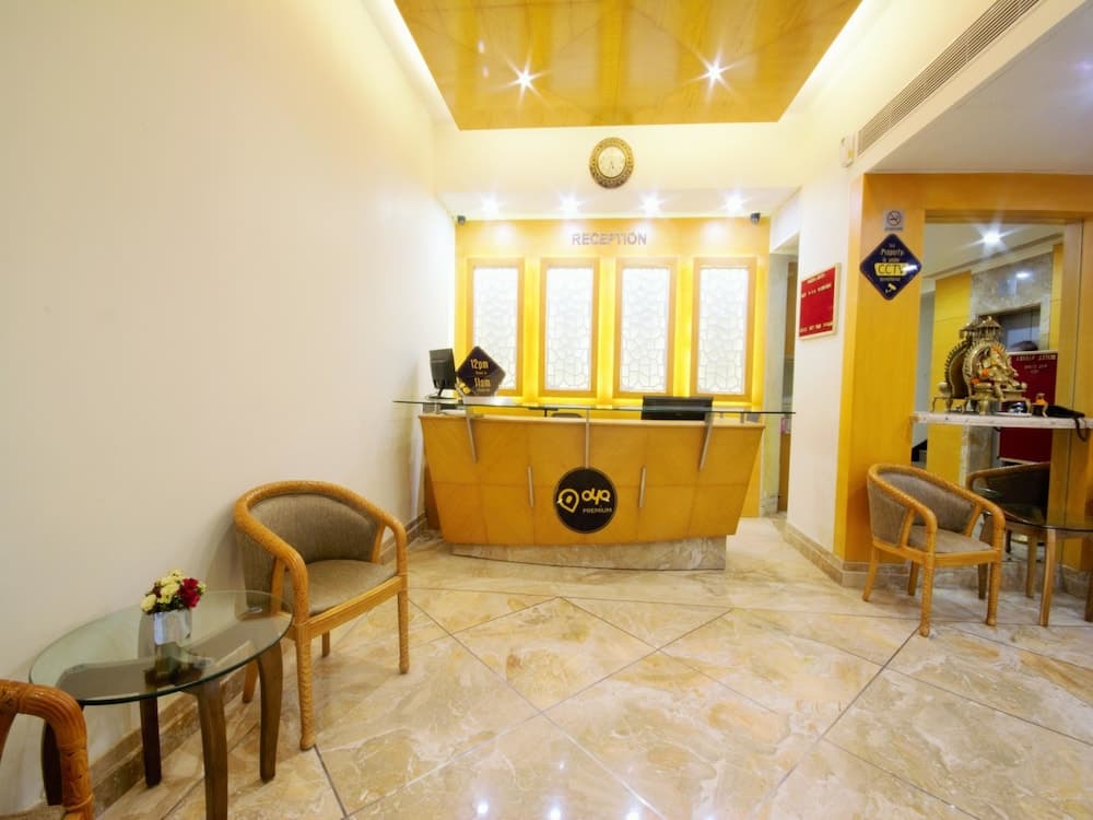 OYO 3763 Naeeka Hotel