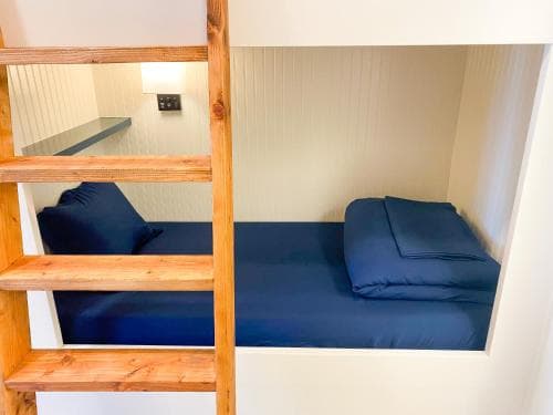 ITH Santa Barbara Surf Hostel