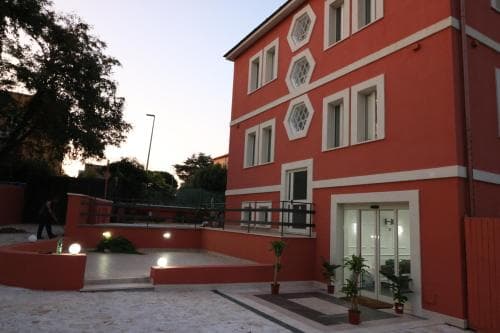Palace Rome - Hostel