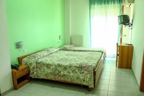 Hotel Holiday