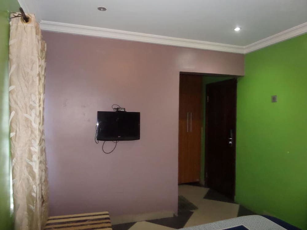 A2 Suites