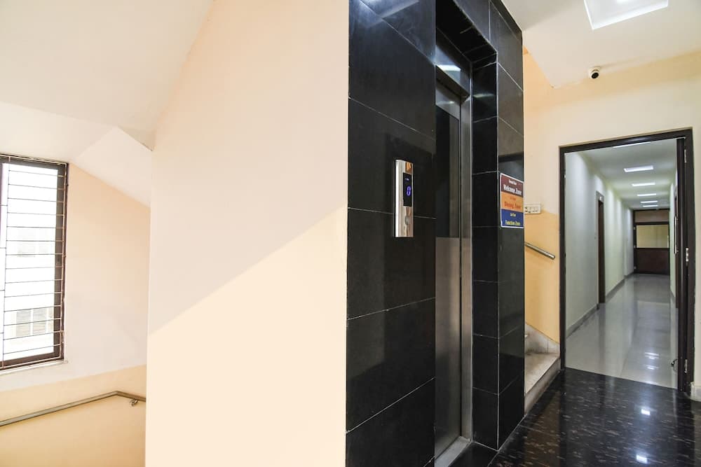 Fabhotel Santoshi