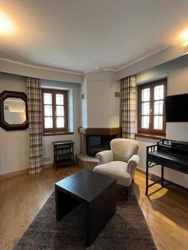 MounTrace Suites & Spa