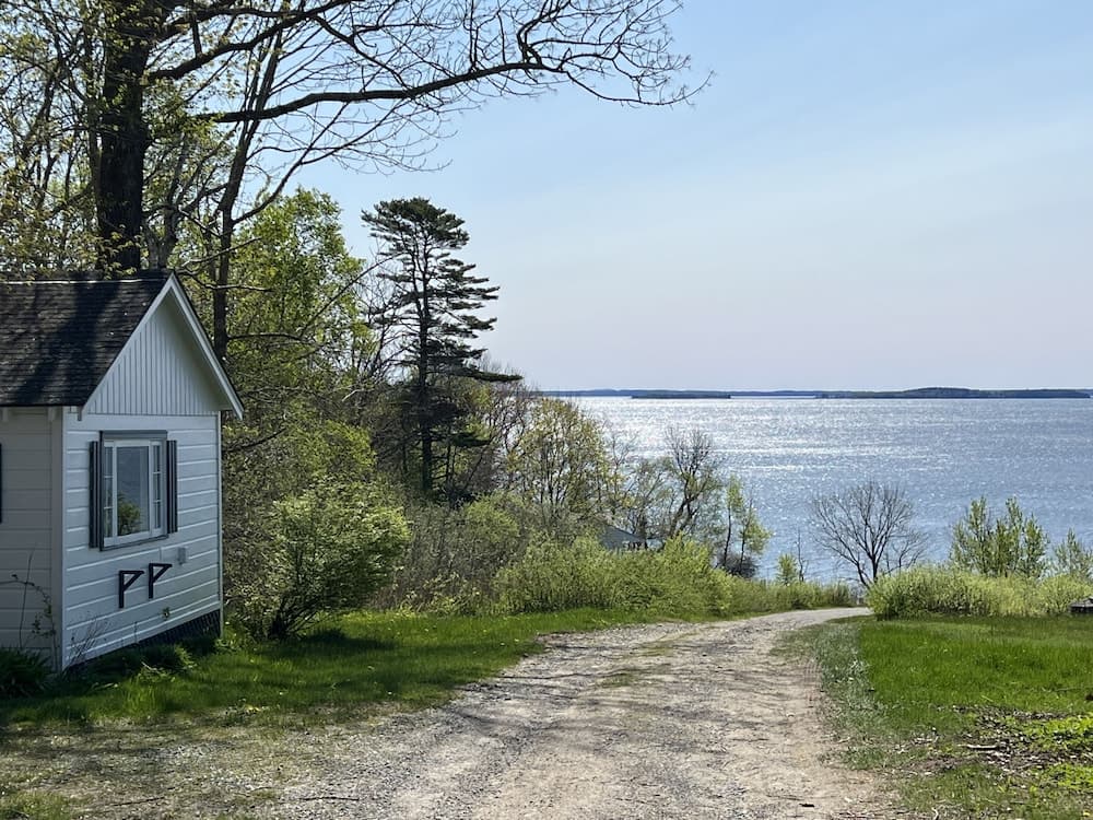 High Tide Inn