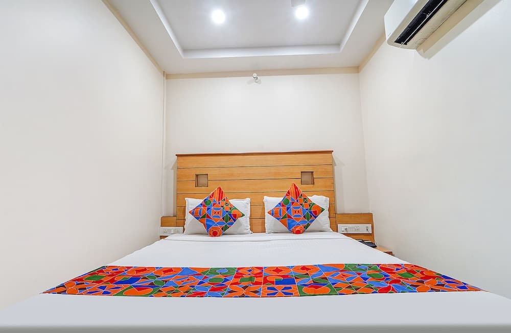 Fabhotel Slv Grand