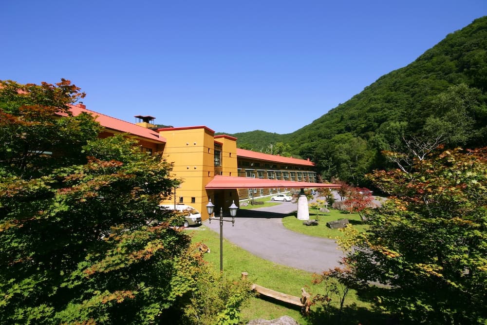 Nikko Lakeside