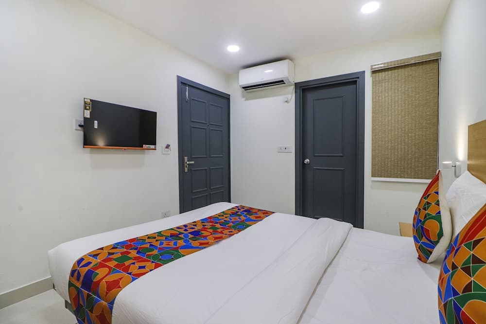 Fabhotel Vanilla
