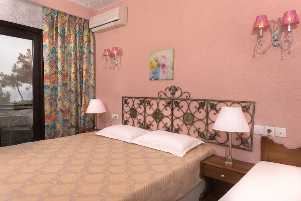 Leandros Hotel