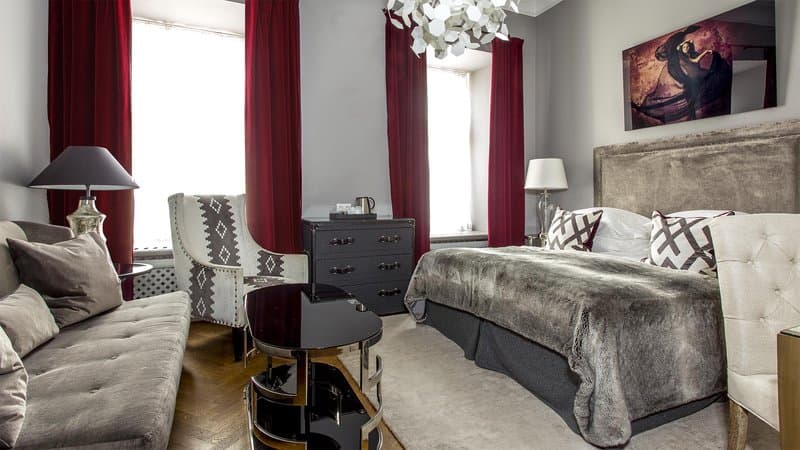 St Petersbourg Hotel