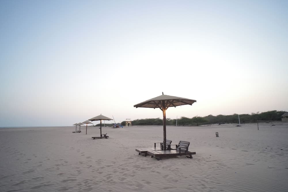 Palace Beach Camp