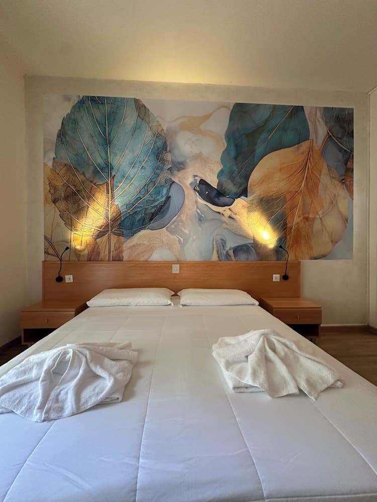 La Maison Hotel
