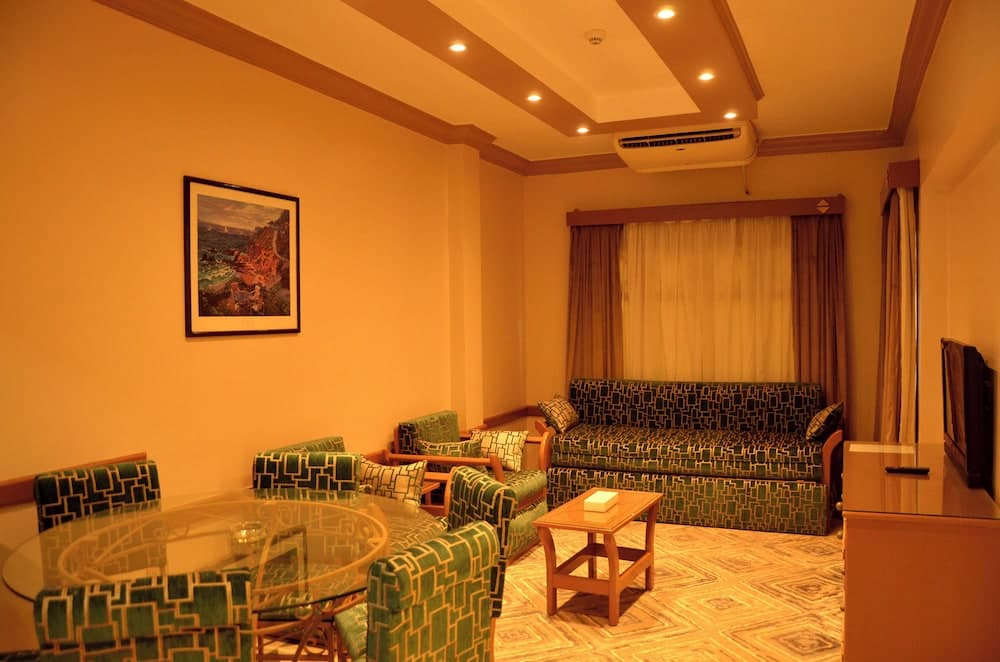Dive Inn Resort