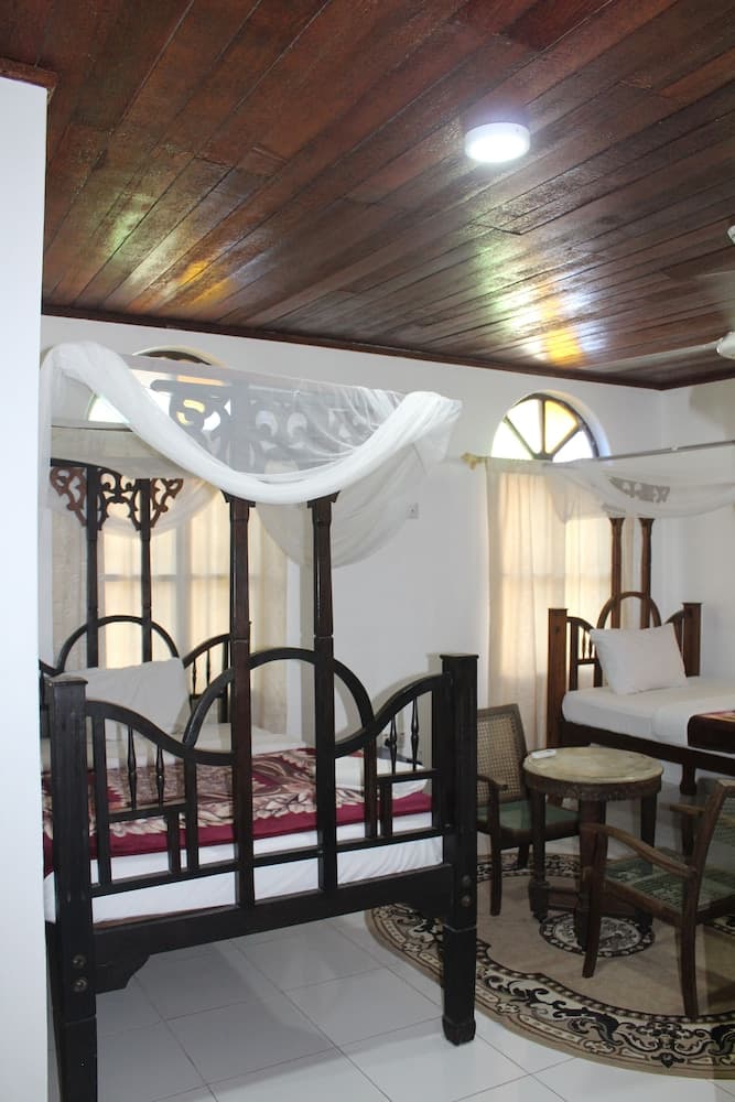 Garden Lodge