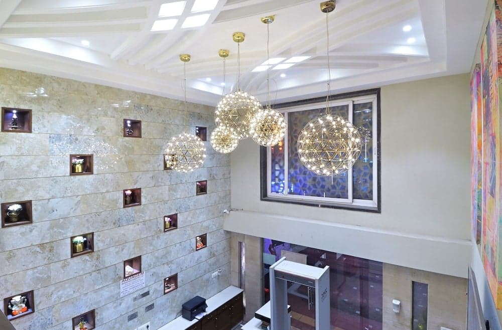 Hotel Oak Plaza