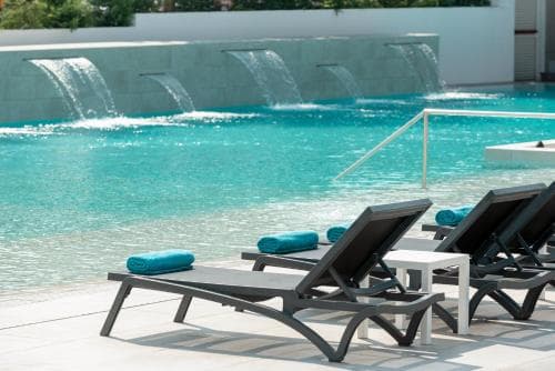 L Azure Hotel