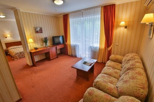 Ukraina Hotel