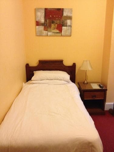 Wimblehurst Hotel
