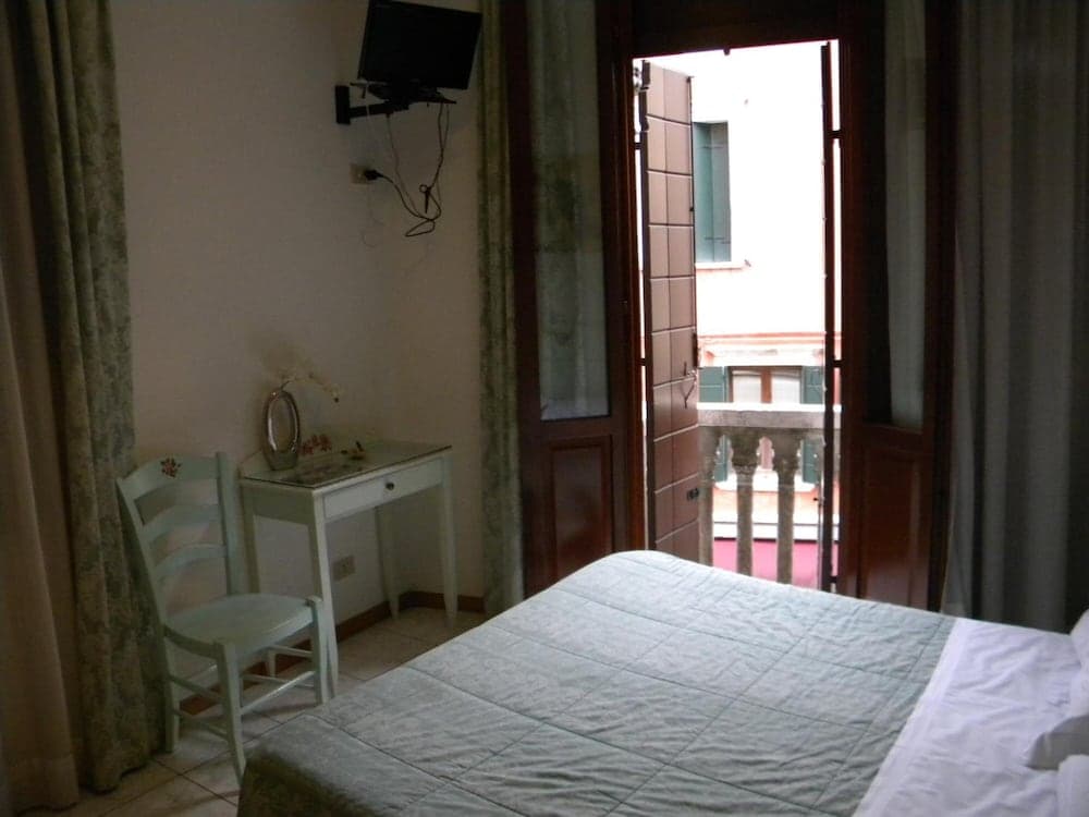 Adua Hotel
