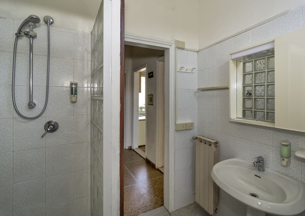 A Casa Doina Tower