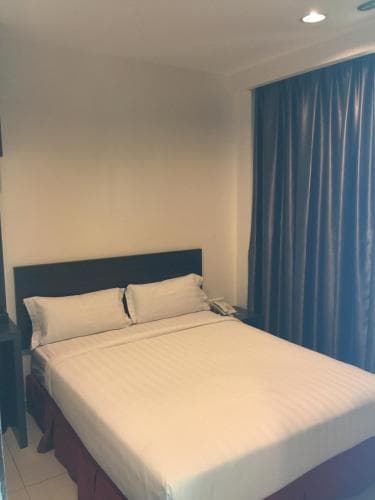 Premierz Hotel