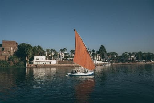 Hilton Luxor Resort & Spa