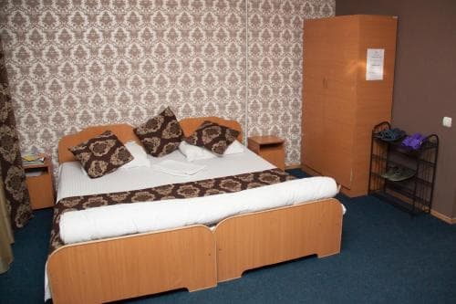 Inn Dovlat