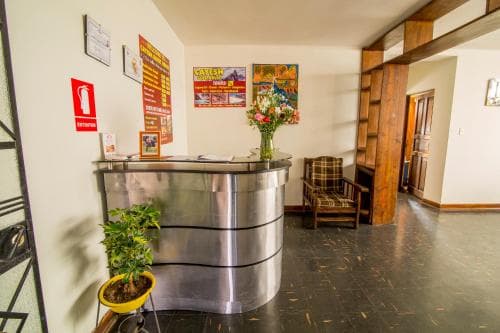 Cayesh Guest House