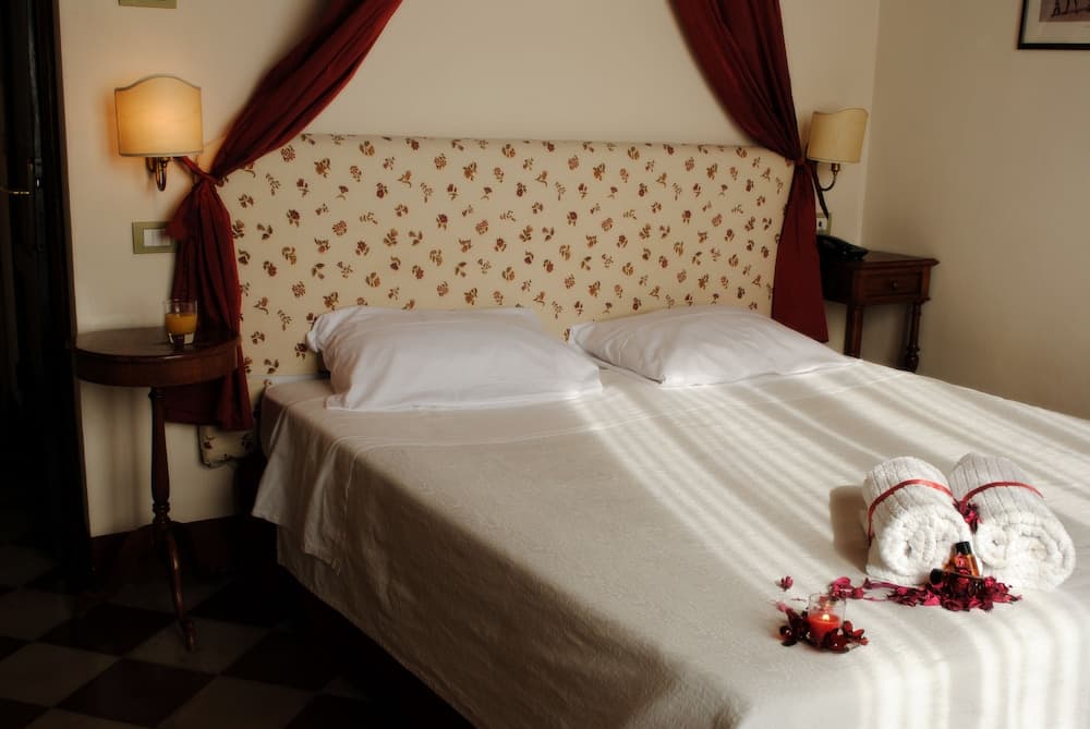 Il Chiostro del Carmine
