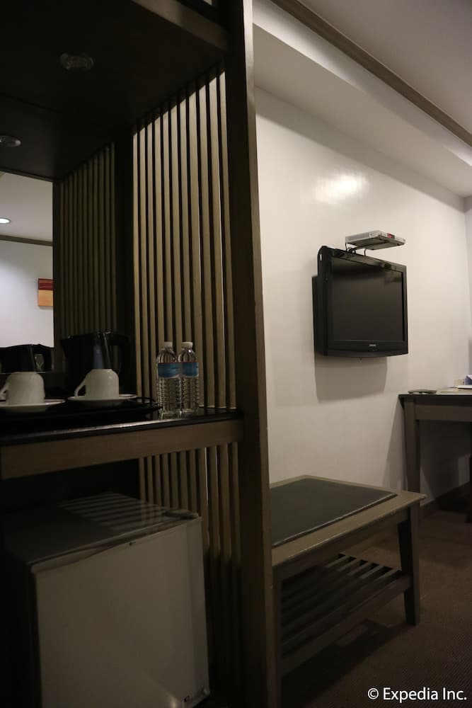 Magallanes Square Hotel