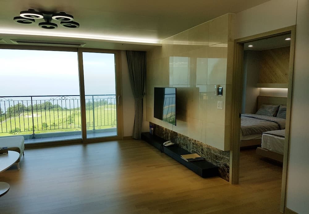 Ocean Beach Resort