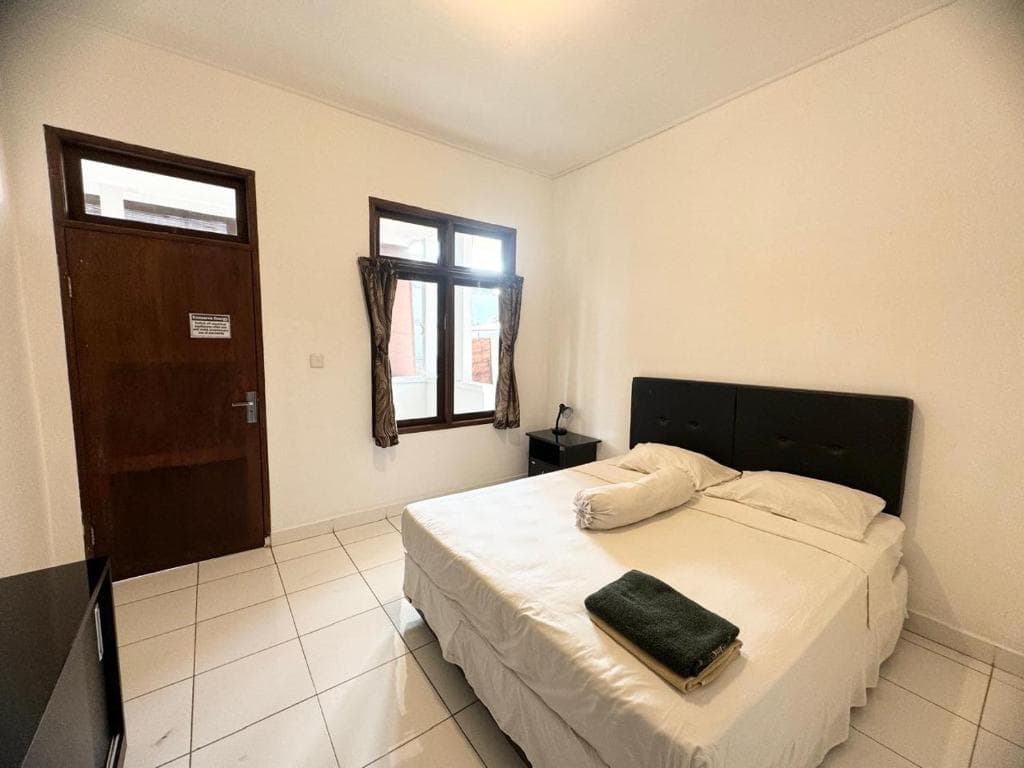 Paradise Inn