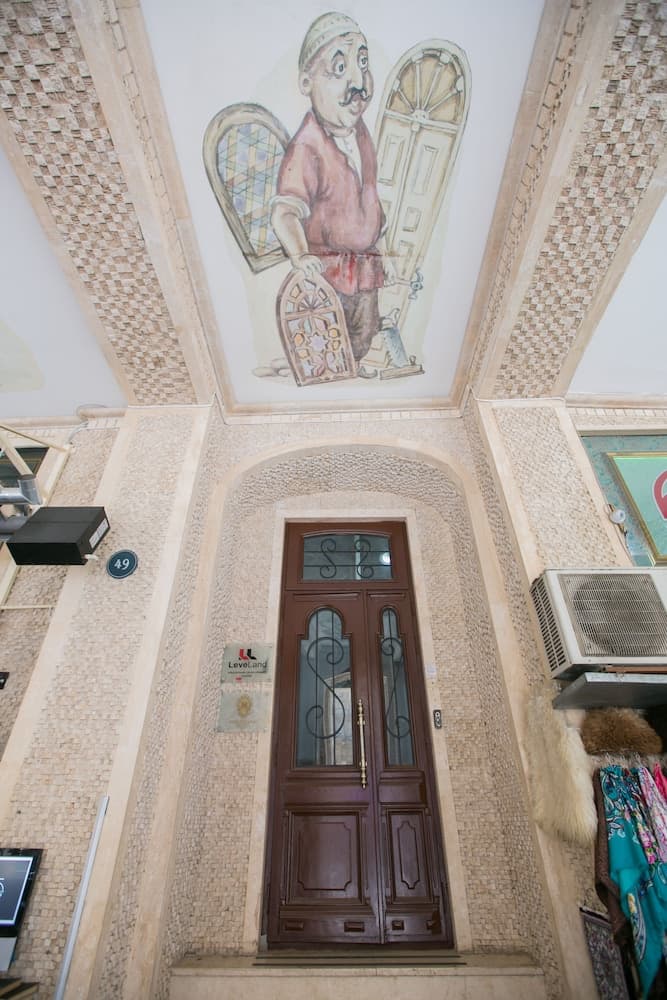 Malakhan Hotel
