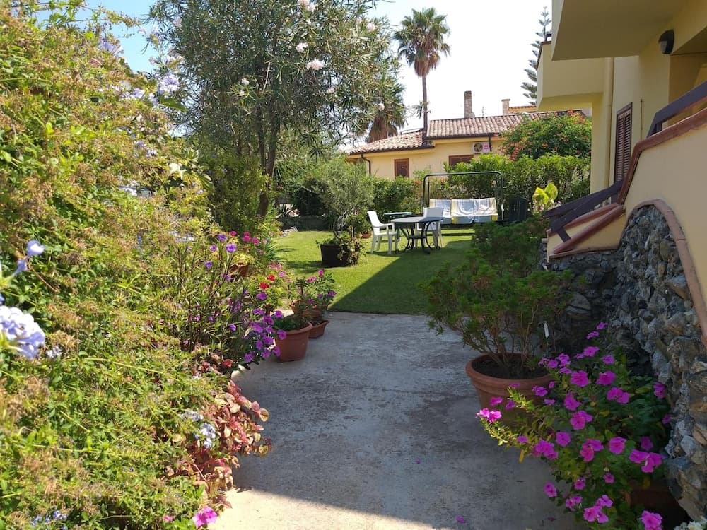 Sybaris B&B