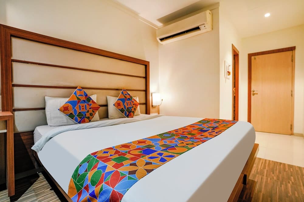 Fabhotel Konar Inn