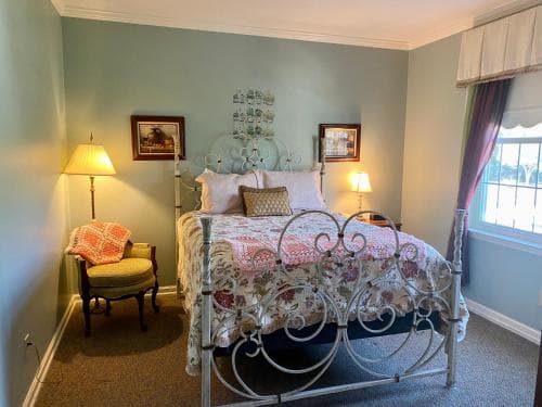 The Cypress Inn
