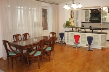 Lesi Ukrainki Studio Kiev Apartment