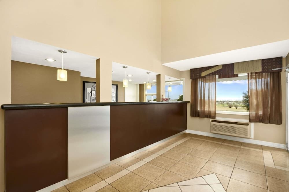 Super 8 Fort Worth TX