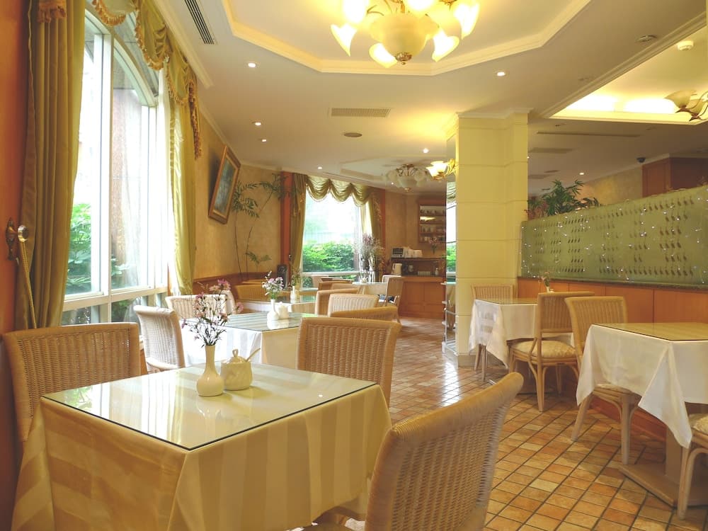 Harazuru Hotel