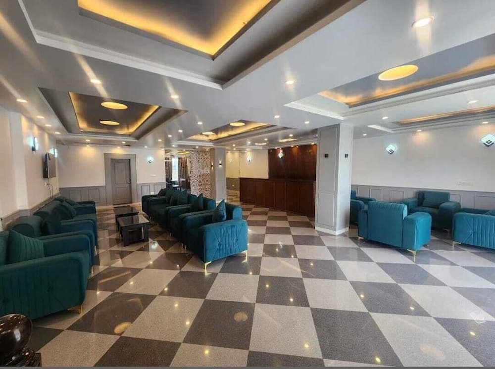 Hotel Town Star