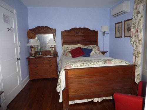 Back INN Time B&B