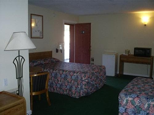 Crestview Inn