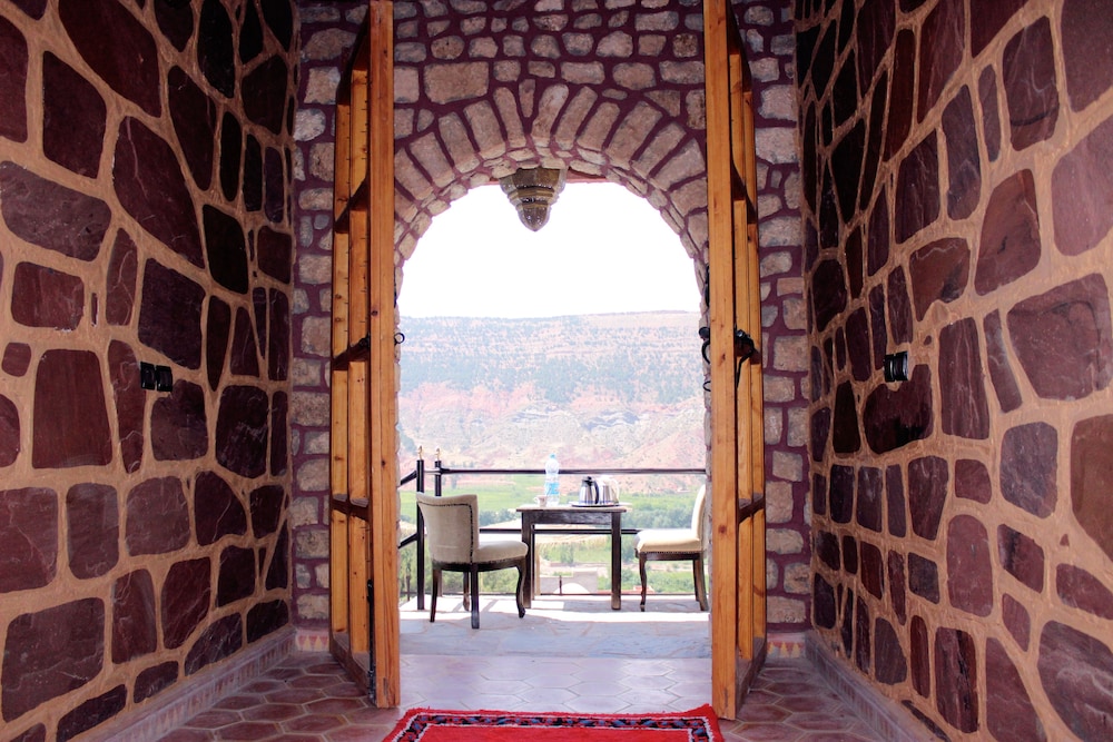 Riad Aslda