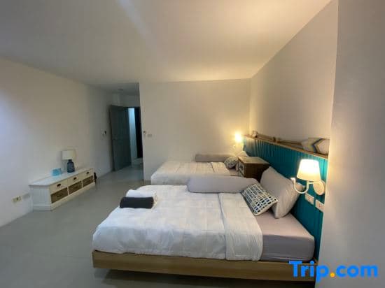 Five Loaves Beds Patong
