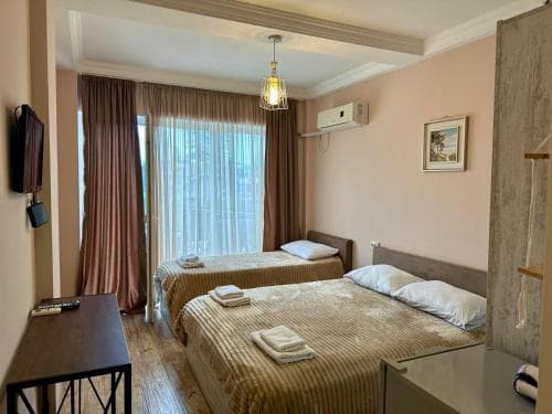 Hotel Crown