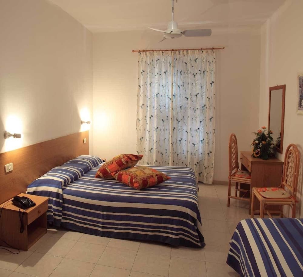 Hotel Punta Faro
