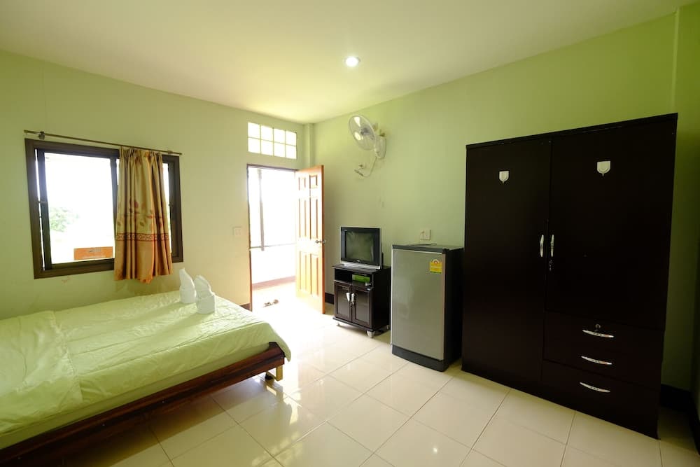 Ken Apartment